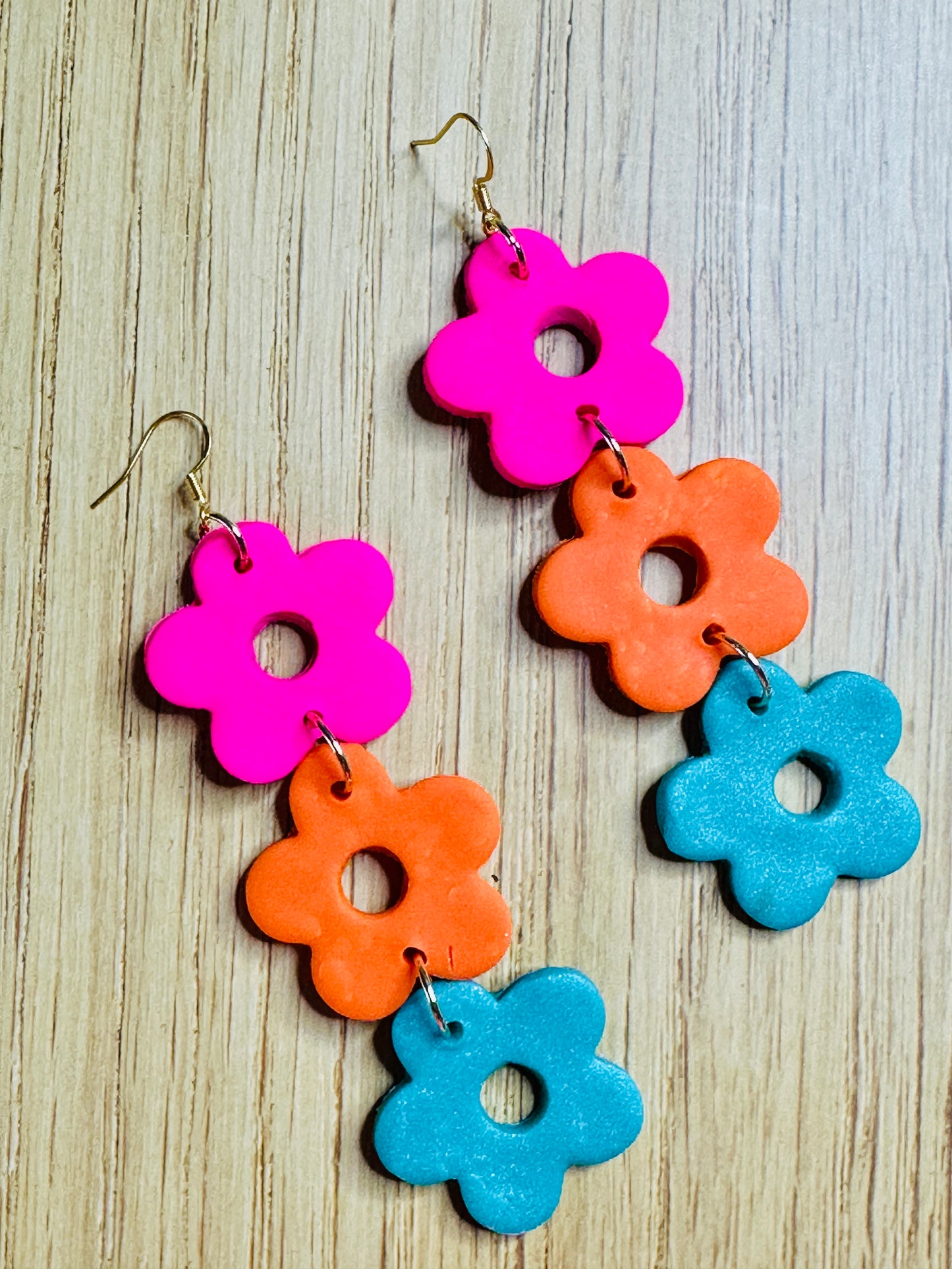 Retro Spurs Floral Earrings